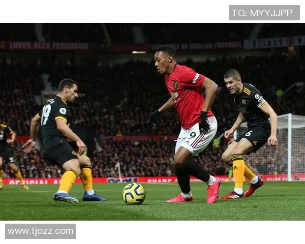 曼联与狼队激战正酣2020年12月30日精彩回顾与赛后分析