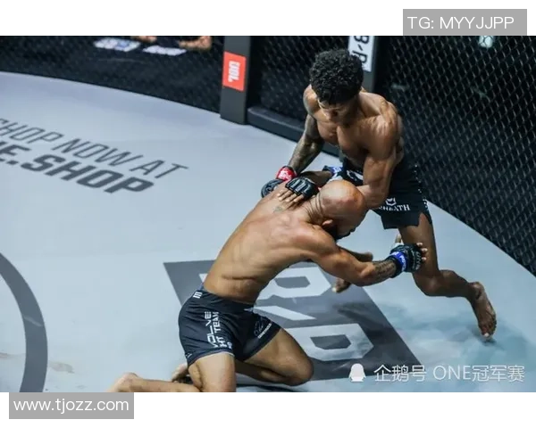 大力鼠约翰逊痛斥 UFC 322 赛事批评者:呵斥对马哈切夫控制级成功的 “庸俗” 责备 大力鼠约翰逊痛斥 UFC 322 赛事批评者:呵斥对马哈切夫控制级成功的 “庸俗” 责备