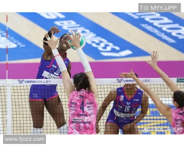 朱婷辅导来了：带领青少年露脸豫排联赛！郎导一袭黑衣走红毯